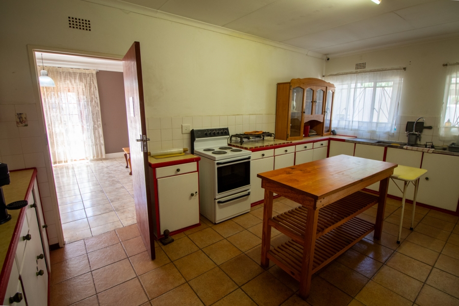 8 Bedroom Property for Sale in Flora Park Northern Cape